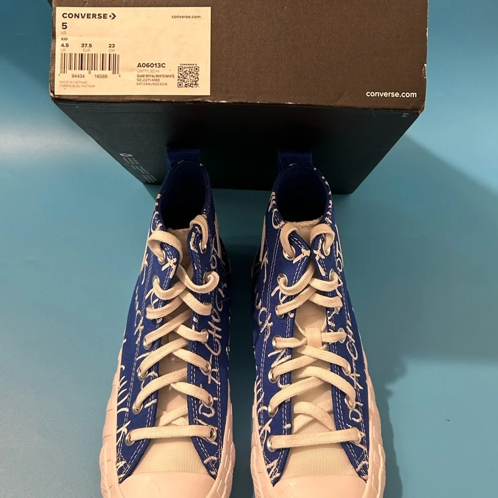 Chuck Taylor Converse Blue and White Unisex Sneakers Kid’s Size 5 NWB - Picture 8 of 11